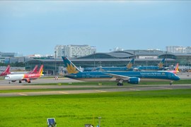 Giá vé máy bay hạ nhiệt