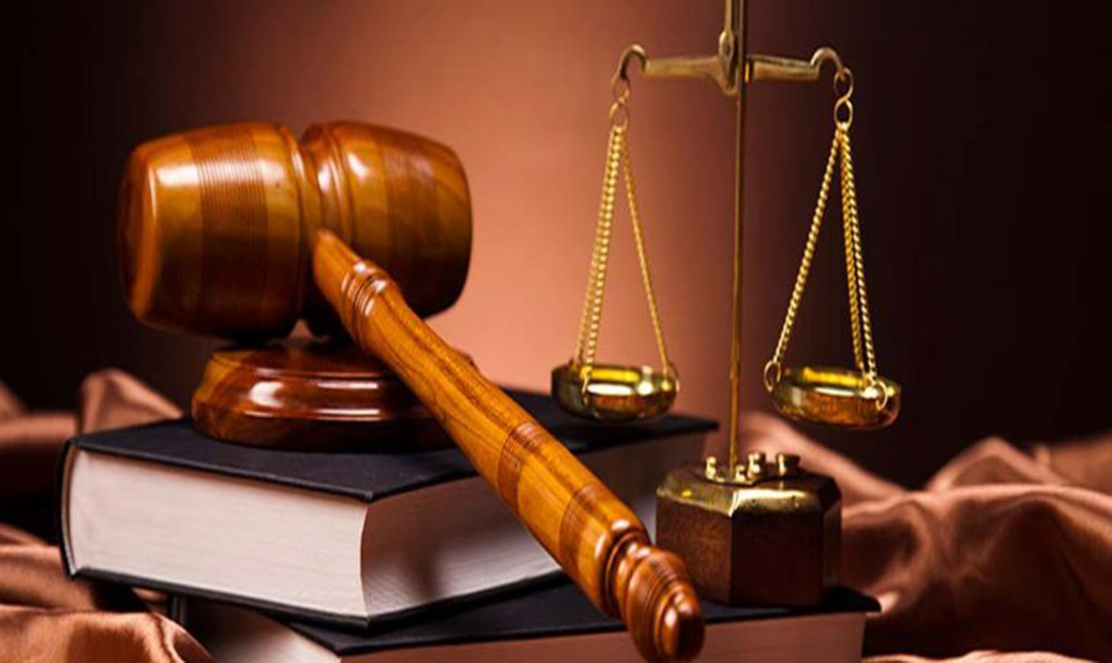 Không công bố thông tin theo quy định, FLC và 2 doanh nghiệp khác nhận án phạt từ Uỷ ban Chứng khoán