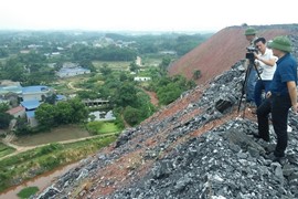 Mòn mỏi chờ tái định cư