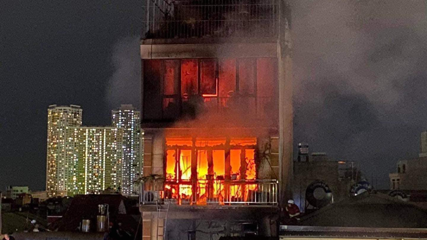 2 vụ cháy liên tiếp: Thủ tướng chỉ đạo "đi từng ngõ, gõ từng nhà"