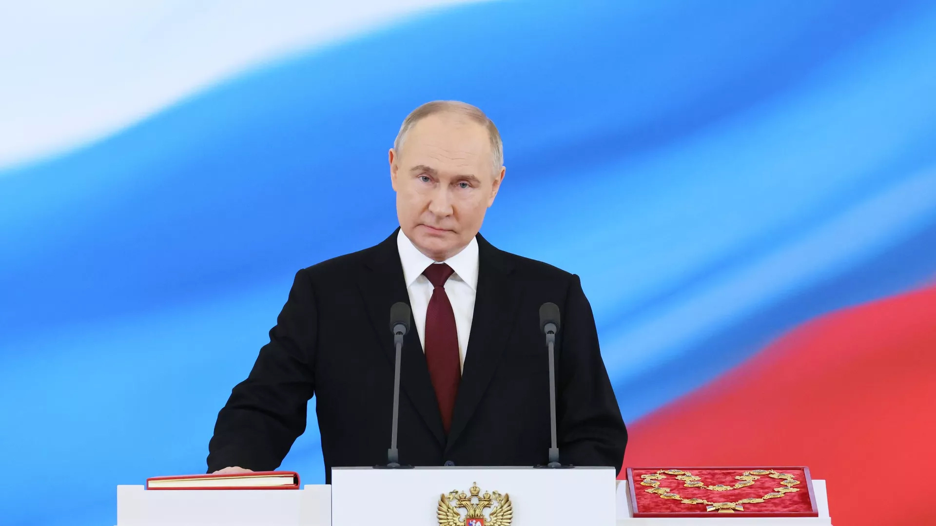 Nhìn lại 5 lần Tổng thống Nga Vladimir Putin tới thăm Việt Nam