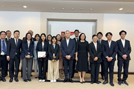 Phát triển ngành may mặc Việt Nam đáp ứng tiêu chuẩn của Uniqlo và toàn cầu