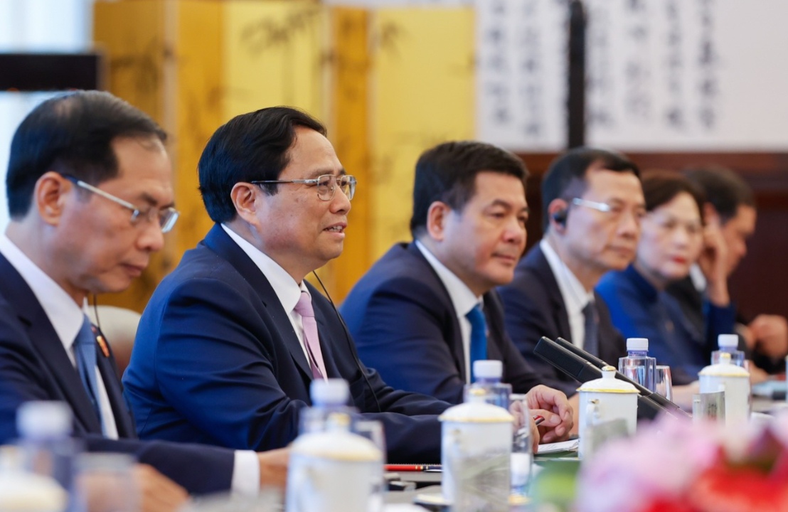 Thủ tướng Chính phủ Phạm Minh Chính hội đàm với Thủ tướng Quốc vụ viện nước Cộng hòa nhân dân Trung Hoa Lý Cường. Bộ trưởng Bộ Công Thương Nguyễn Hồng Diên tháp tùng Thủ tướng Chính phủ hội đàm với Thủ tướng Quốc vụ viện Trung Quốc Lý Cường - Ảnh: VGP/Nhật Bắc