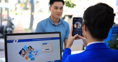 Chính thức từ 1/7/2024, chuyển tiền trên 10 triệu đồng phải xác thực bằng khuôn mặt, vân tay