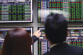Môi trường vĩ mô thuận lợi, VN-Index có thể tiến gần mốc 1.450 điểm trong nửa cuối 2024