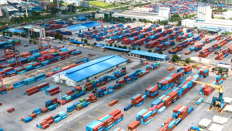 Hai mảng màu đối lập trong ‘bức tranh’ doanh nghiệp