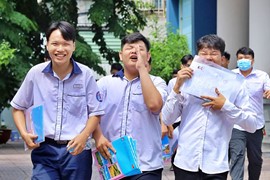 Thi tốt nghiệp THPT 2024: Thủ khoa theo từng khối