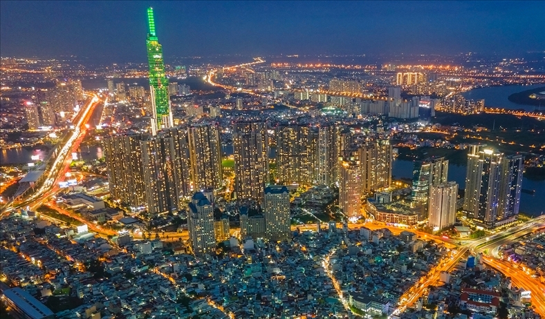 Khối ngoại miệt mài bán ròng: Nghịch lý trong thu hút vốn đầu tư nước ngoài