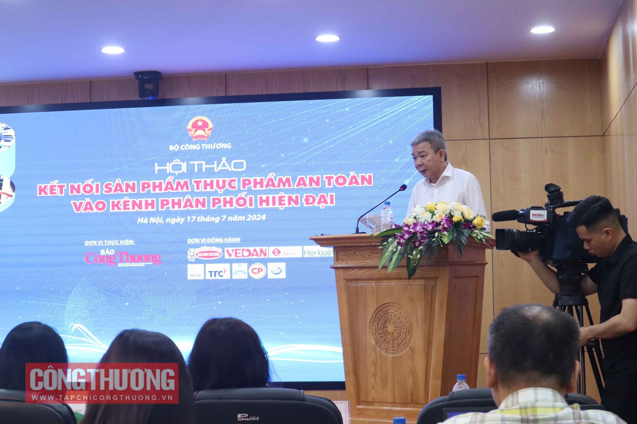 Kết nối sản phẩm thực phẩm an toàn vào kênh phân phối hiện đại