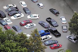 Cách xử lý ô tô ngập nước, chết máy để bảo vệ phương tiện