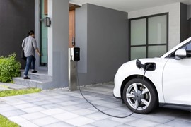 Giải pháp sạc ô tô điện tại nhà liệu có khả thi?
