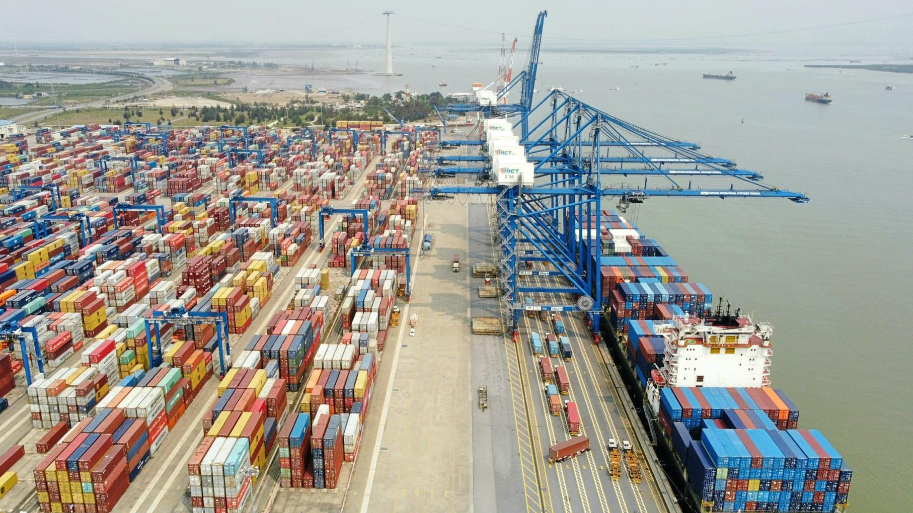 Container Việt Nam (VSC): Lãi ròng quý 2 tăng gấp 3,4 lần, nắm 30% thị phần cụm cảng Hải phòng