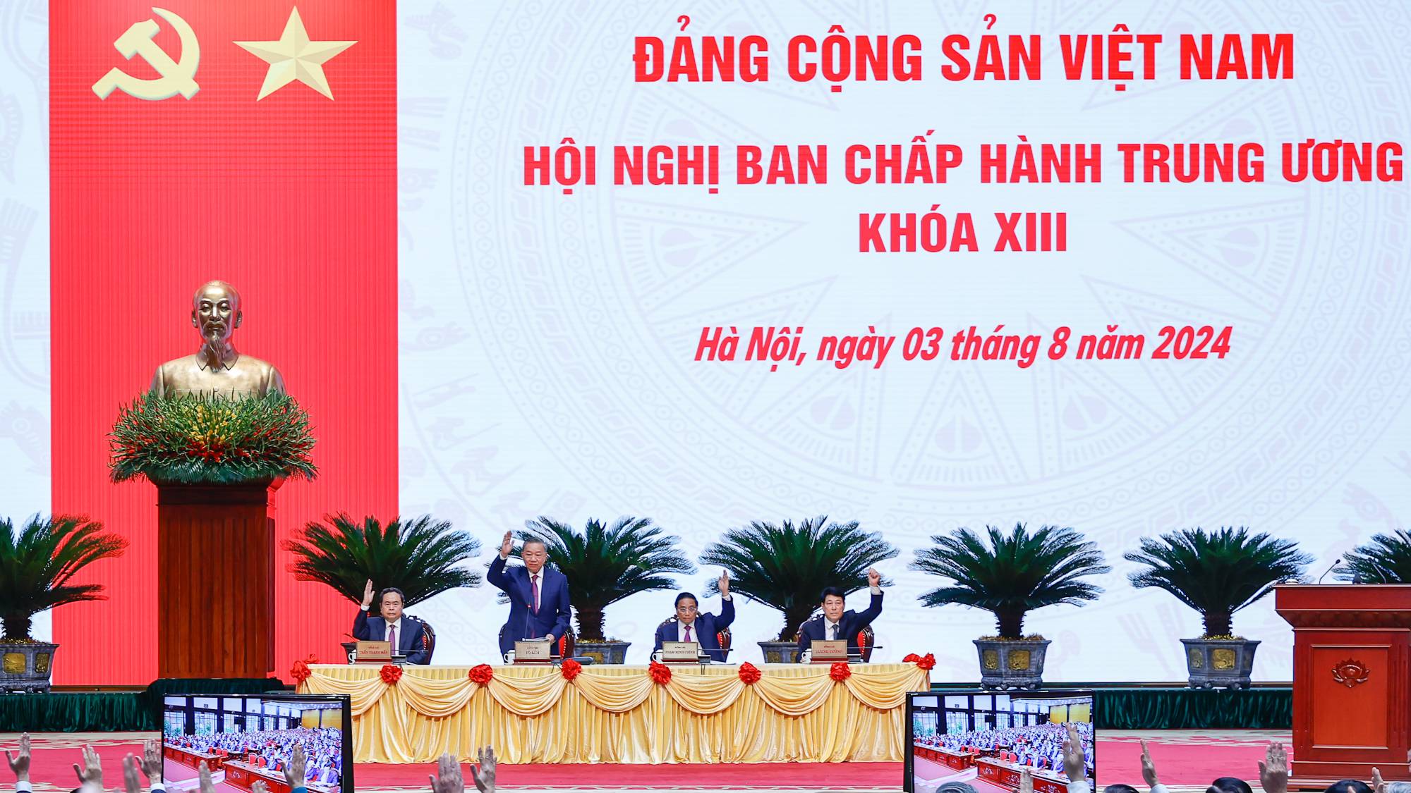 Khai mạc Hội nghị Ban Chấp hành Trung ương khóa XIII