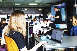 Chống tác động tiêu cực của internet