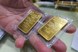 Vàng thế giới duy trì trên 2.500 USD, chênh lệch 3,2 triệu đồng/lượng với giá trong nước