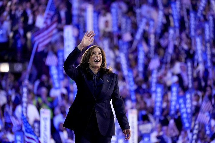 Quốc tế nổi bật: Bà Kamala Harris vẫn được ủng hộ hơn ông Donald Trump