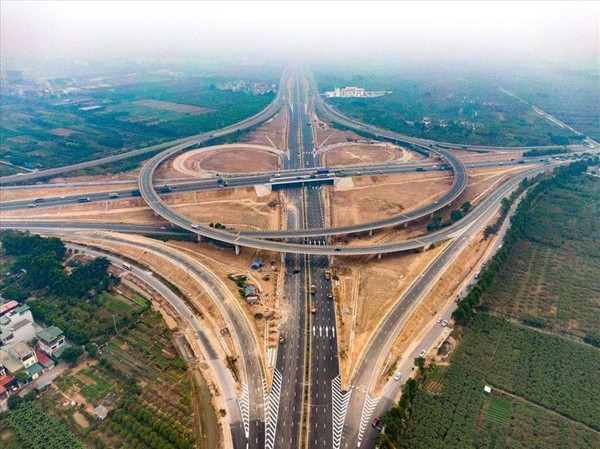 Giải ngân vốn đầu tư công giữ nguyên sức nóng