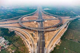 Giải ngân vốn đầu tư công giữ nguyên sức nóng