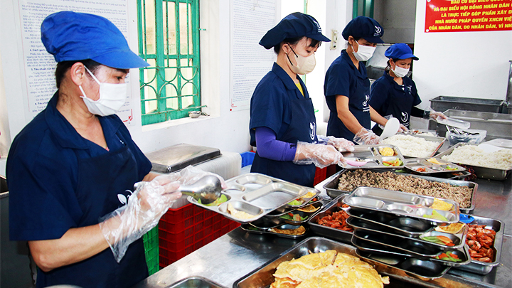 Chú trọng an toàn thực phẩm mùa tựu trường