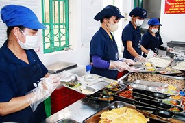 Chú trọng an toàn thực phẩm mùa tựu trường