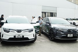 “Nóng” thị trường ô-tô điện