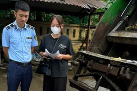 Hà Nội: Tịch thu và tiêu hủy 380 chiếc bánh trung thu không rõ nguồn gốc