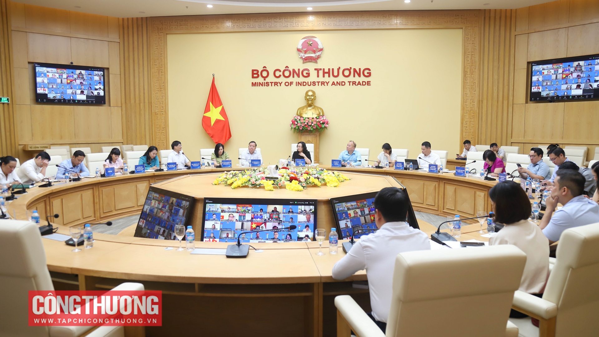 Đề xuất thành lập Trung tâm phát triển nguyên phụ liệu dệt may, da giày