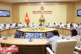 Đề xuất thành lập Trung tâm phát triển nguyên phụ liệu dệt may, da giày