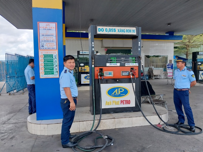 Long An: Vi phạm kinh doanh xăng dầu, một cửa hàng bị xử phạt trên 600 triệu đồng