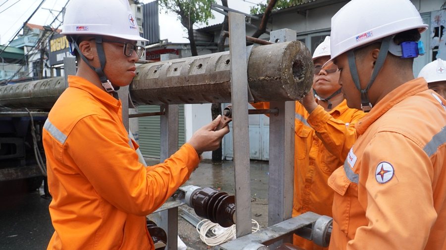 PC Quảng Ninh: Quyết liệt làm rõ trách nhiệm, dồn lực khắc phục để bảo đảm cung cấp điện