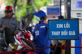 Giá xăng dầu tiếp tục "tụt dốc", giảm hơn 1000 đồng/lít