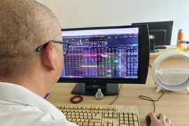 Chứng khoán bùng nổ trong ngày Tết Trung thu, VN-Index hướng lên 1.280 điểm
