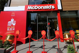 Lý do nào khiến các ông lớn F&B trả mặt bằng “vàng” ở TP.HCM?