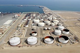 Giá xăng dầu hôm nay 27/9: Tiếp tục lao dốc do triển vọng OPEC+ tăng sản lượng dầu