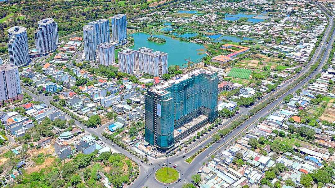 Tiếp tục tái cơ cấu hệ sinh thái, DIC Corp (DIG) bán xong một phần vốn công ty con