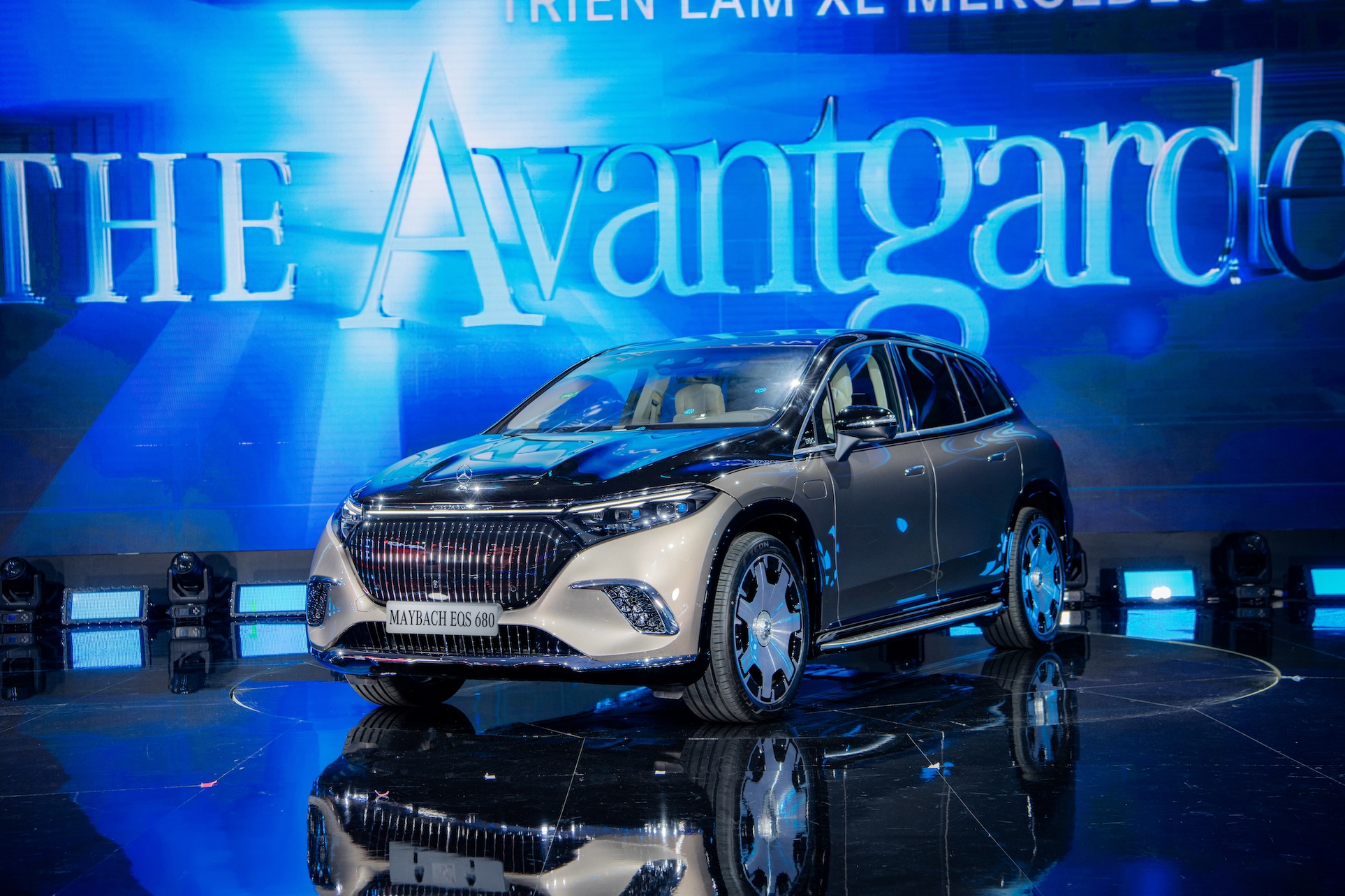 Chi tiết Mercedes-Maybach EQS 680 SUV, mẫu xe điện cao cấp nhất vừa ra mắt tại Việt Nam