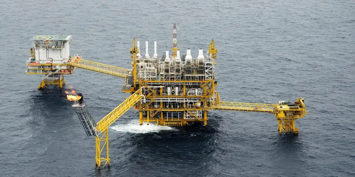 Giá xăng dầu hôm nay 8/11: Chờ đợi các tác động từ chính sách của tân Tổng thống Mỹ