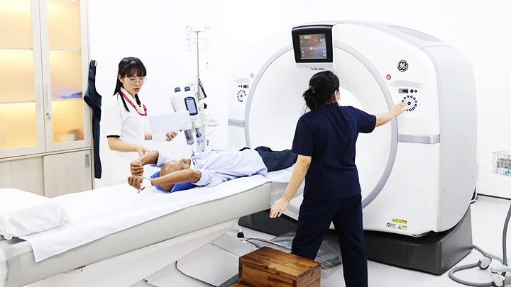 Giai quyet triet de tinh trang thieu thuoc, vat tu y te Giải quyết triệt để tình trạng thiếu thuốc, vật tư y tế ảnh 1