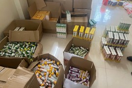 DHT Pharmacy Hà Đông bị phát hiện có dấu hiệu sản xuất hàng giả quy mô lớn