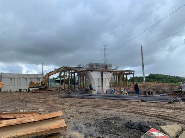 Chậm tiến độ, dự án cao tốc Hòa Liên – Túy Loan than “cạn” nguyên vật liệu