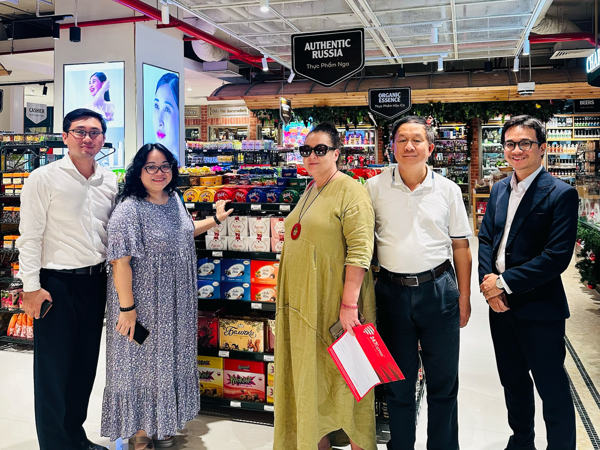 SVD-Group hợp tác Menas đưa hàng Nga vào Việt Nam