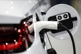 Doanh số xe điện toàn cầu lập kỷ lục, “độc cô cầu bại” Trung Quốc khiến phương Tây run rẩy