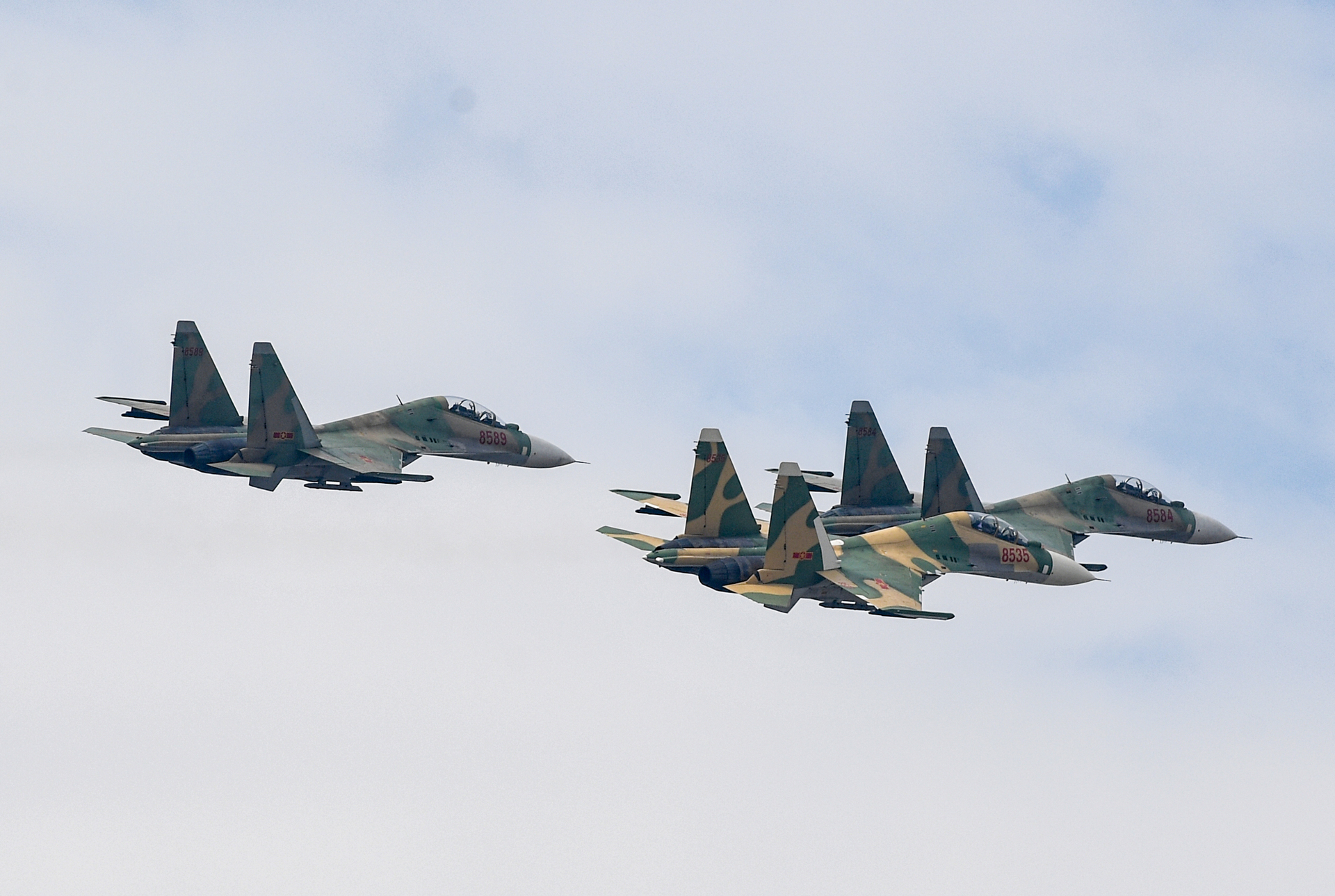 Mãn nhãn với màn biểu diễn máy bay tại triển lãm quốc phòng quốc tế 2024