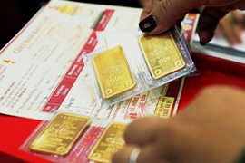 Vàng miếng đảo chiều, giảm 200.000 đồng/lượng