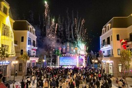 Nhà đầu tư đổ về đón đầu cơ hội lớn nhất thập kỷ tại Móng Cái
