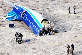 Tranh cãi quanh vụ rơi máy bay ở Kazakhstan