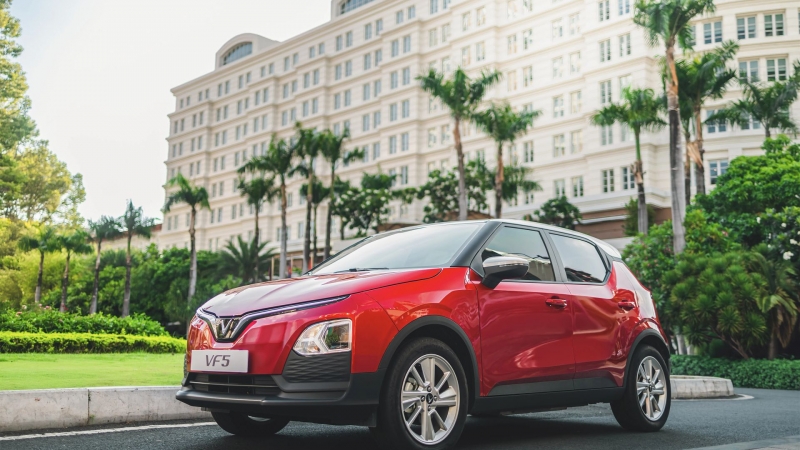 Doanh số trái ngược phân khúc A: Xe xăng tụt dốc 'thê thảm', xe điện dẫn đầu