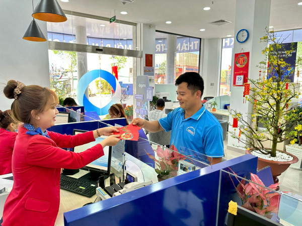 Ngân hàng "bung" khuyến mại dịp cận Tết Nguyên đán Ất Tỵ 2025