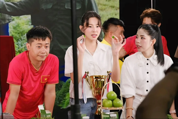 Quảng cáo sai sự thật về viên kẹo rau Kera, Quang Linh Vlog, Hằng Du Mục bị xử phạt