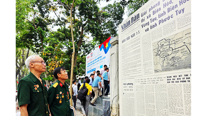 Cháy lên ký ức 30/4 bằng công nghệ hiện đại